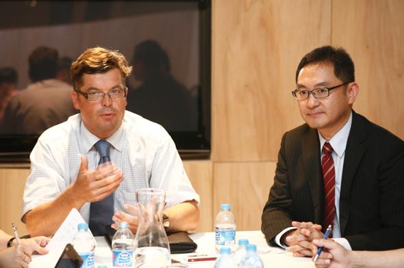 �󣺴󱱚WͨӍCEO Mogens Elsberg���ң��󱱚WͨӍ�Ї��^(q��)��������پ